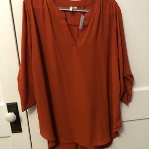 Est. 1946 hi low burnt orange blouse size 22/24. NWT.